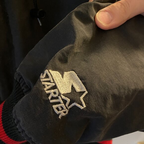 VINTAGE STARTER HOODIE JACKET CHICAGO BULLS NBA PREOWNED SIZE MEDIUM - Picture 3 of 16